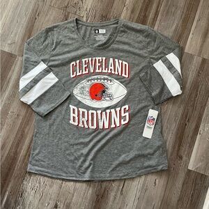 NFL Cleveland Browns Gray and White Football Tee
